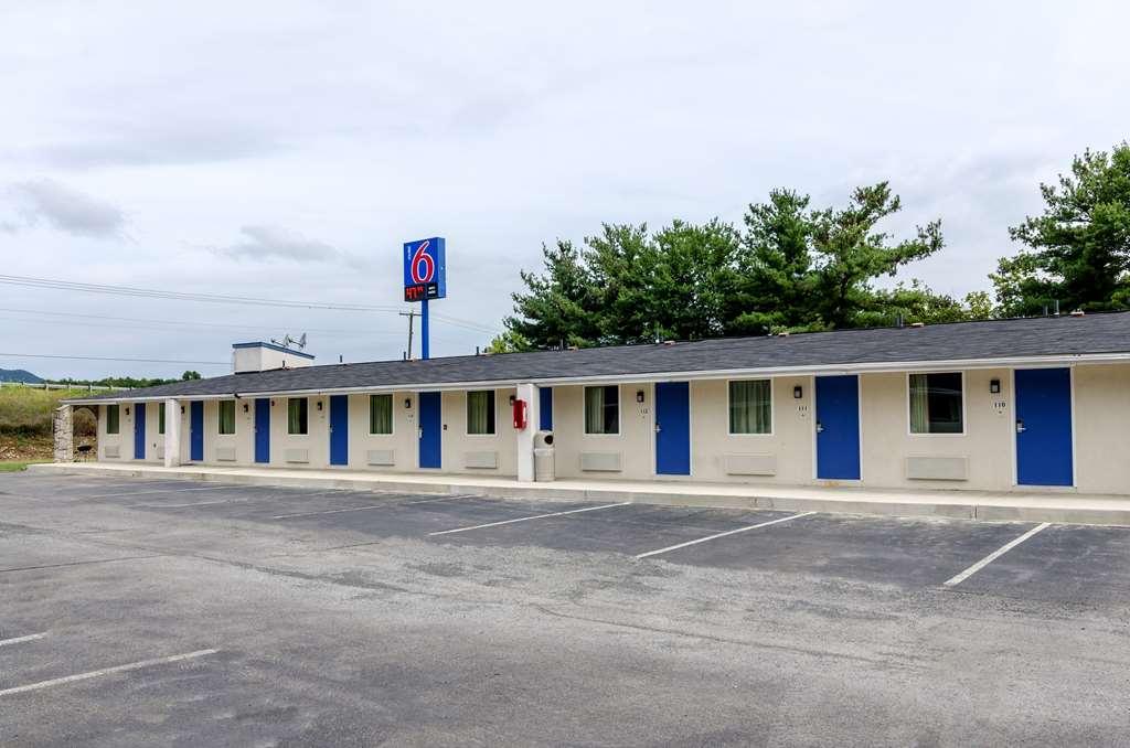 Motel 6 Troutville, Va Zewnętrze zdjęcie